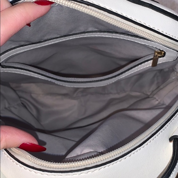 Backpack - Picture 5 of 6